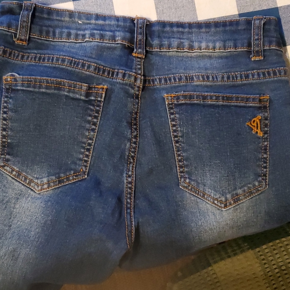 V.I.P. Jeans - Picture 4 of 5
